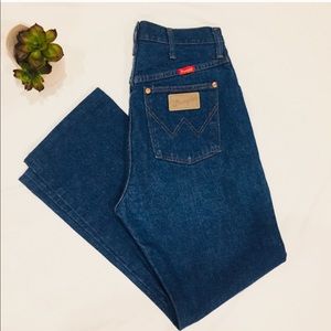 Wrangler Dark Blue High Waisted Mom Jean